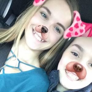 Meet your Posher, Alivia